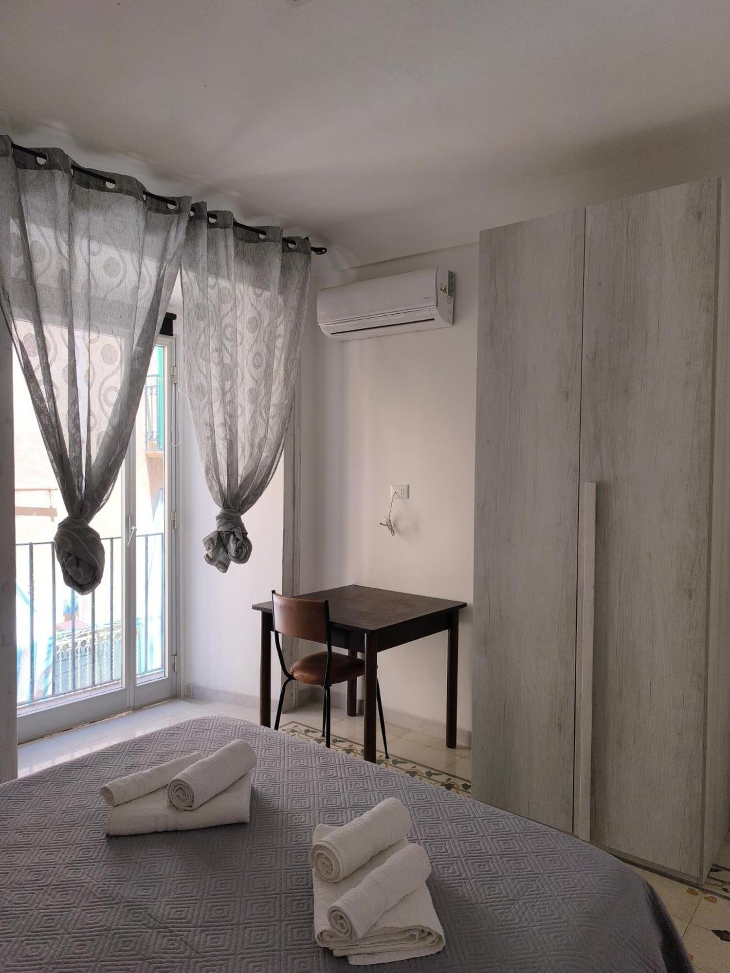 Casa Di Nick Lägenhet Trapani Exteriör bild