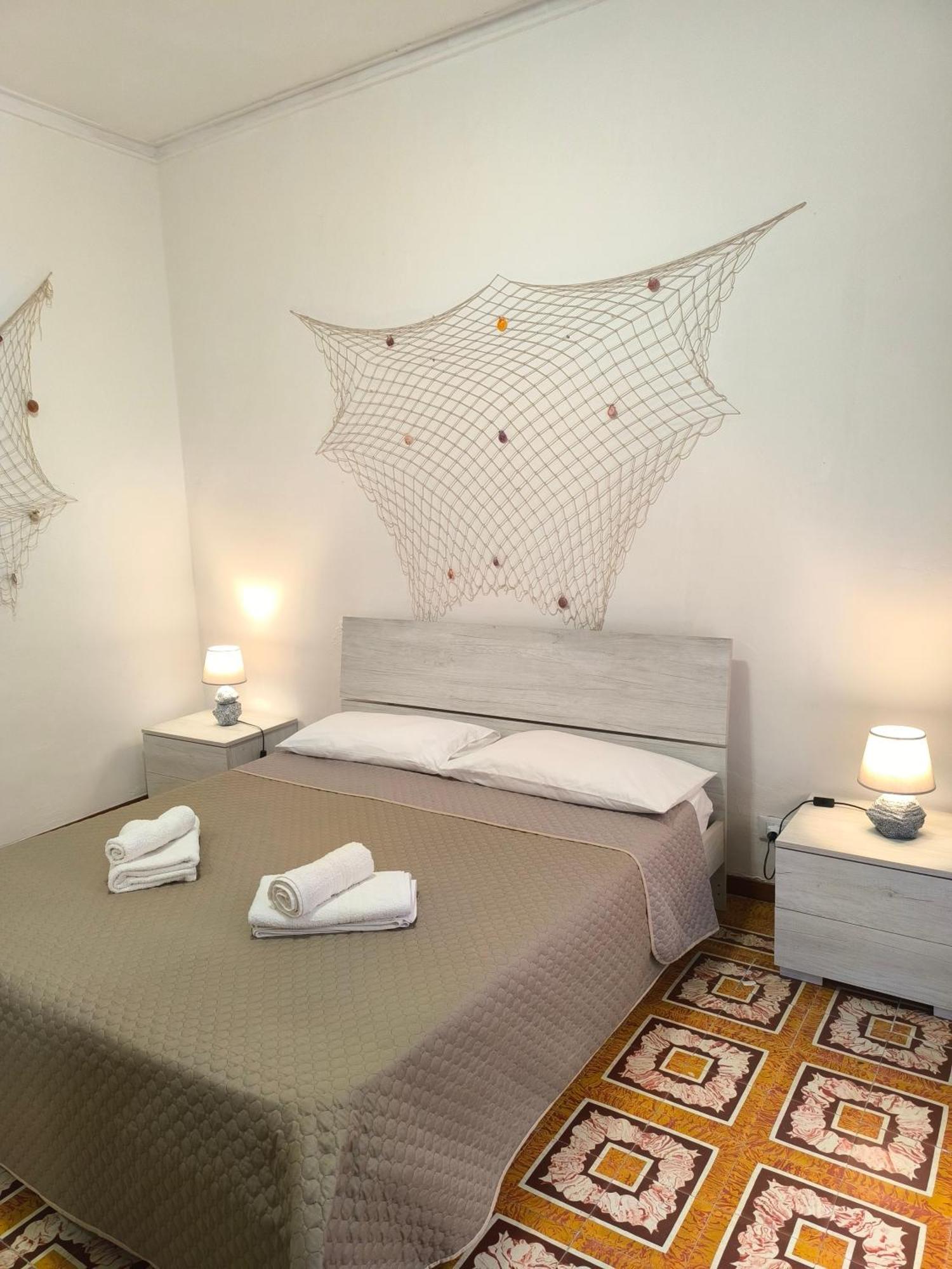 Casa Di Nick Lägenhet Trapani Exteriör bild